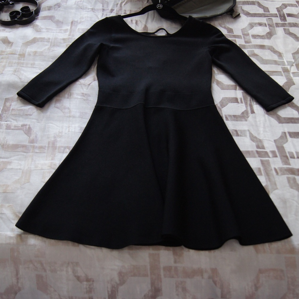 BLACK GUESS DRESS